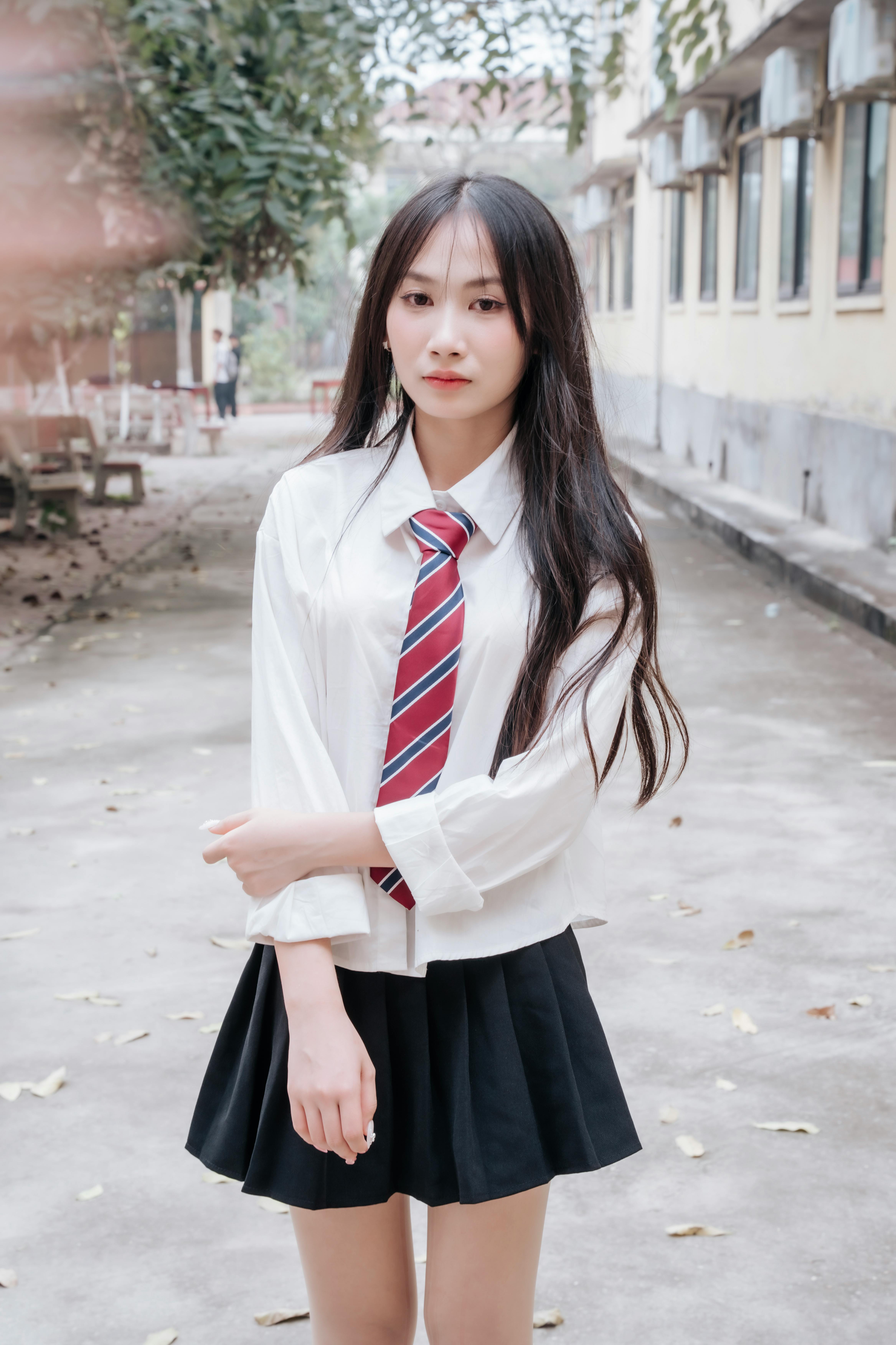 尺码对照视觉参考图：下摆与包覆范围